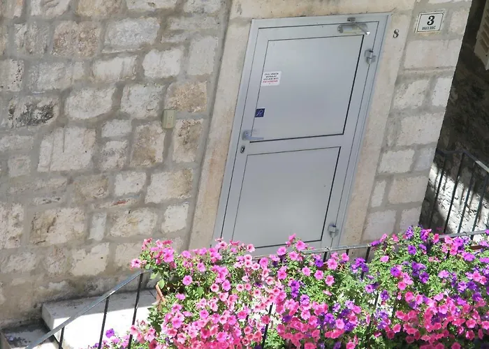 Hvar